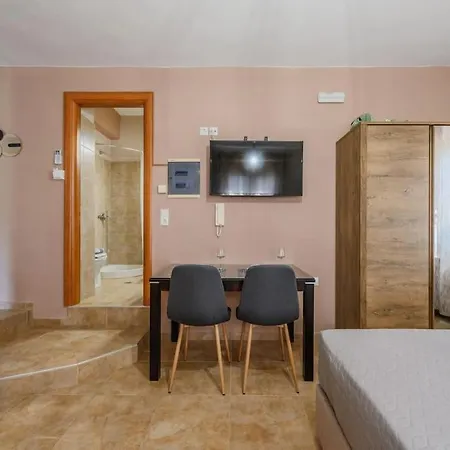 Дом отдыха Markos House *