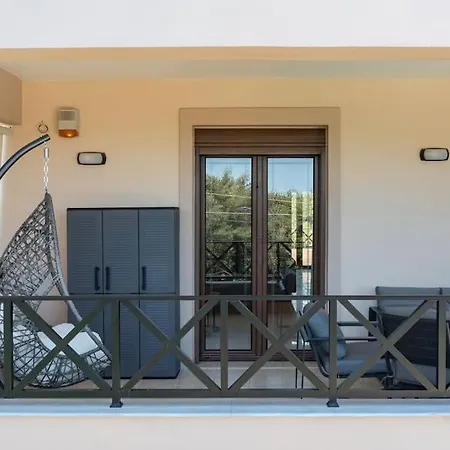 Markos House *